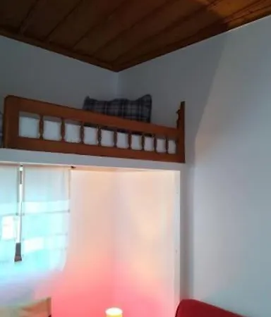 Holiday home κοντύλι - σπίτι στη χώρα, με θέα το κάστρο Skyros
