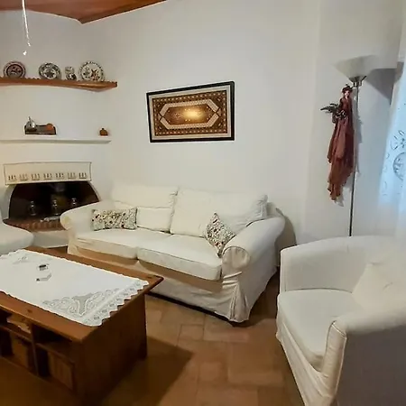 κοντύλι - σπίτι στη χώρα, με θέα το κάστρο Holiday home