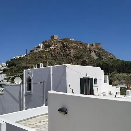 κοντύλι - σπίτι στη χώρα, με θέα το κάστρο *