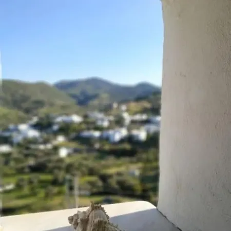 κοντύλι - σπίτι στη χώρα, με θέα το κάστρο Holiday home Skyros